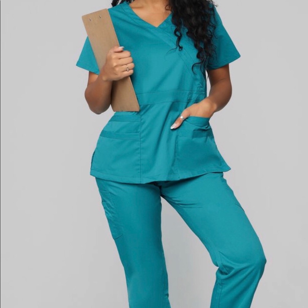 Fashion Nova Scrub Set